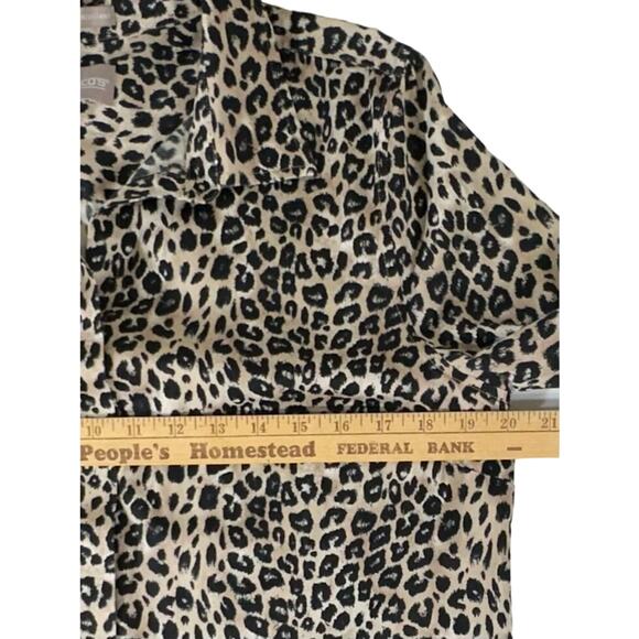 Chicos Wrinkle Resistant Button Up Size 2 or Large  Roll Tab Sleeves Leopard - Picture 8 of 9